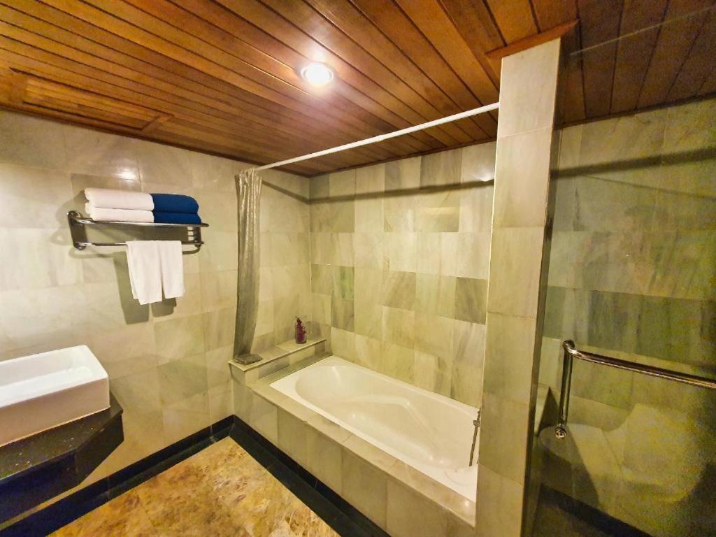 Hotel The Taksim Royal 4*