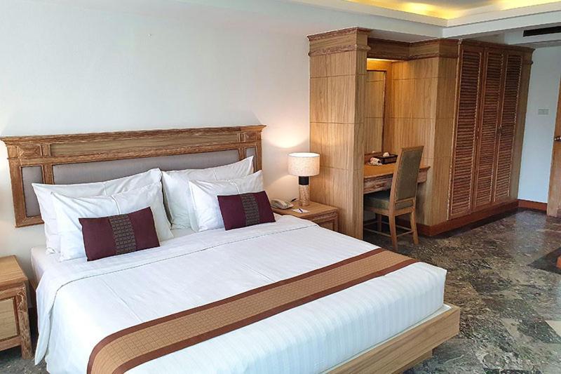 The Taksim Royal 4* Patong