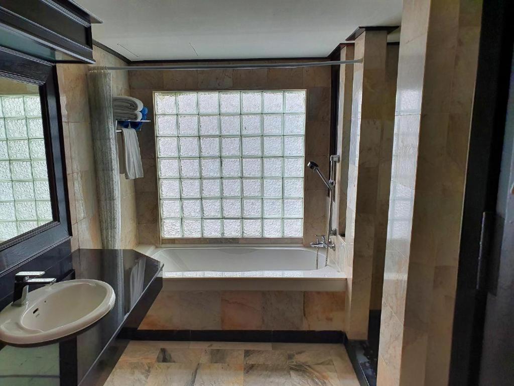 The Taksim Royal 4*